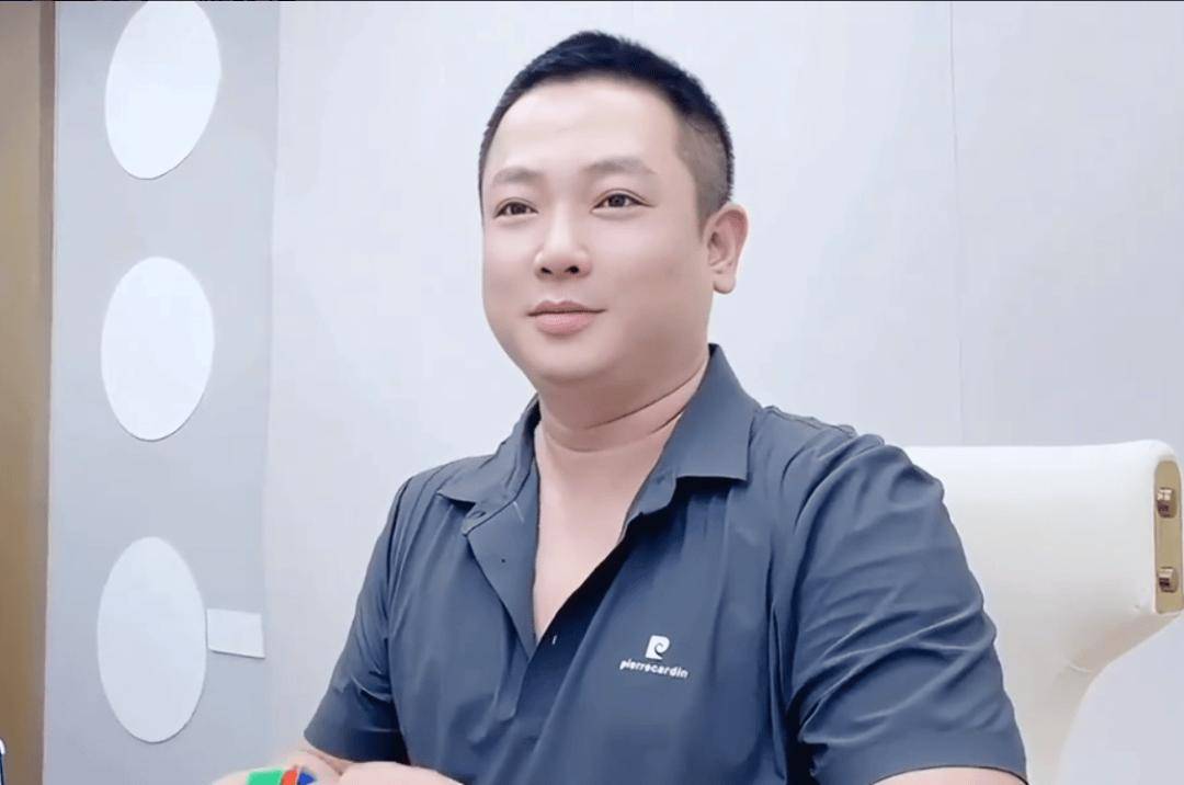 卖到全球150个国家和地区获新华社报道！新葡京娱乐2000元起家这个澄海人将魔方(图8)